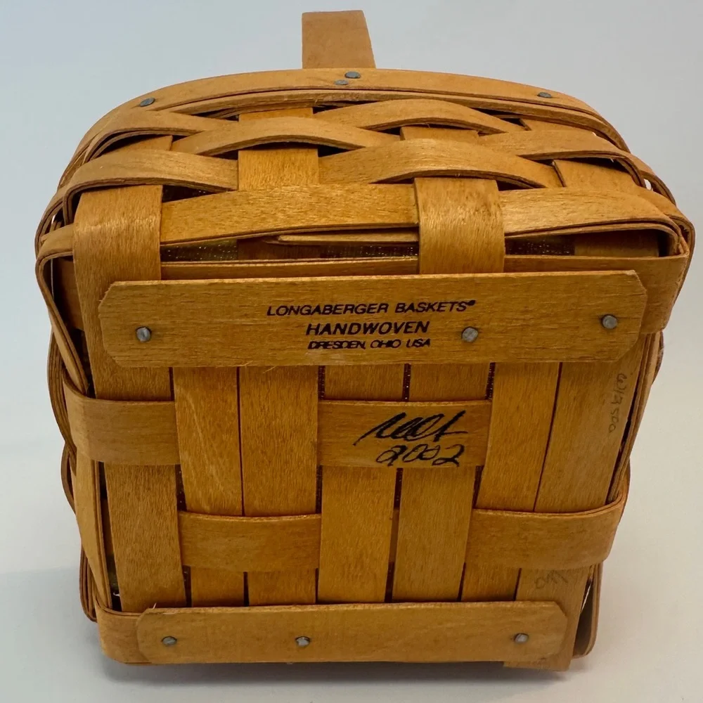 VTG Longaberger 2002 Tarragon Lined Small Square 5” Berry Basket Light Yellow‎